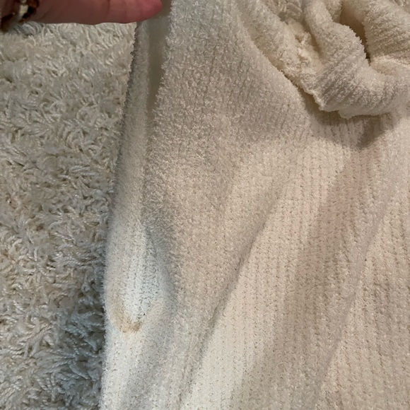 Zara women’s Chenille Top - Picture 12 of 12